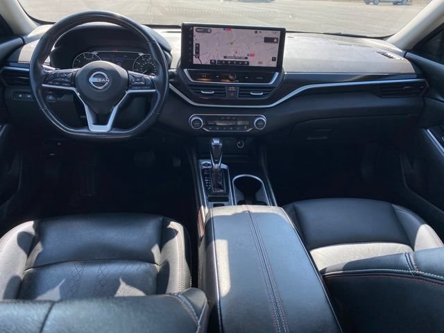Used 2023 Nissan Altima 2.5 SR AWD/4WD image 6