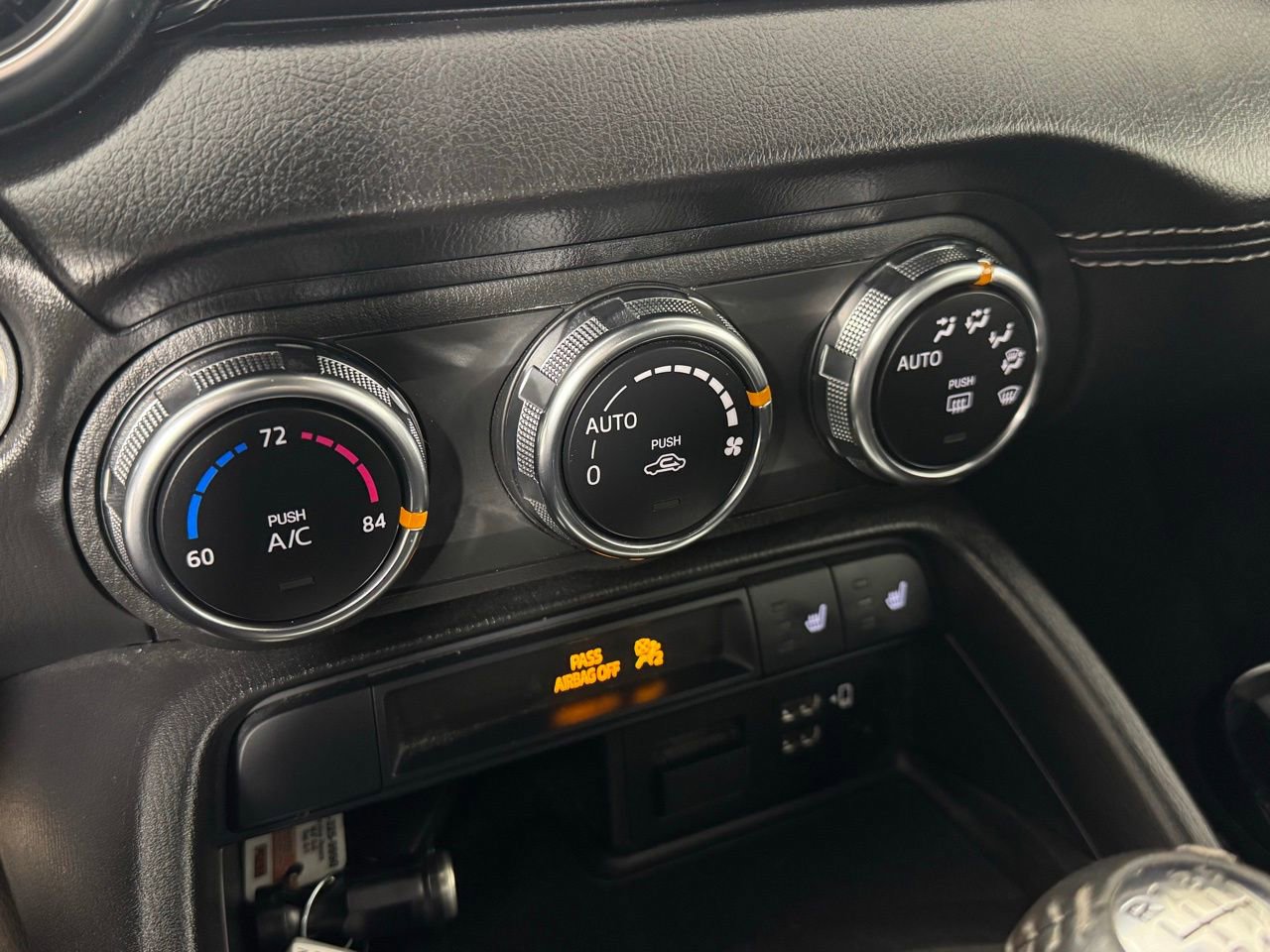 Used 2020 MAZDA MX-5 Miata Grand Touring image 17