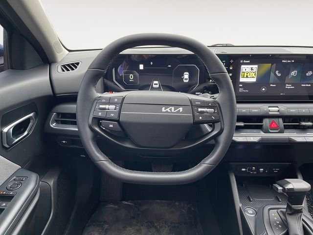 Used 2025 Kia K4 EX image 12