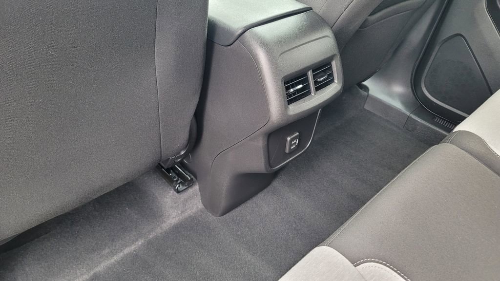 Used 2023 Chevrolet Equinox LS w/ LS Convenience Package FWD image 26