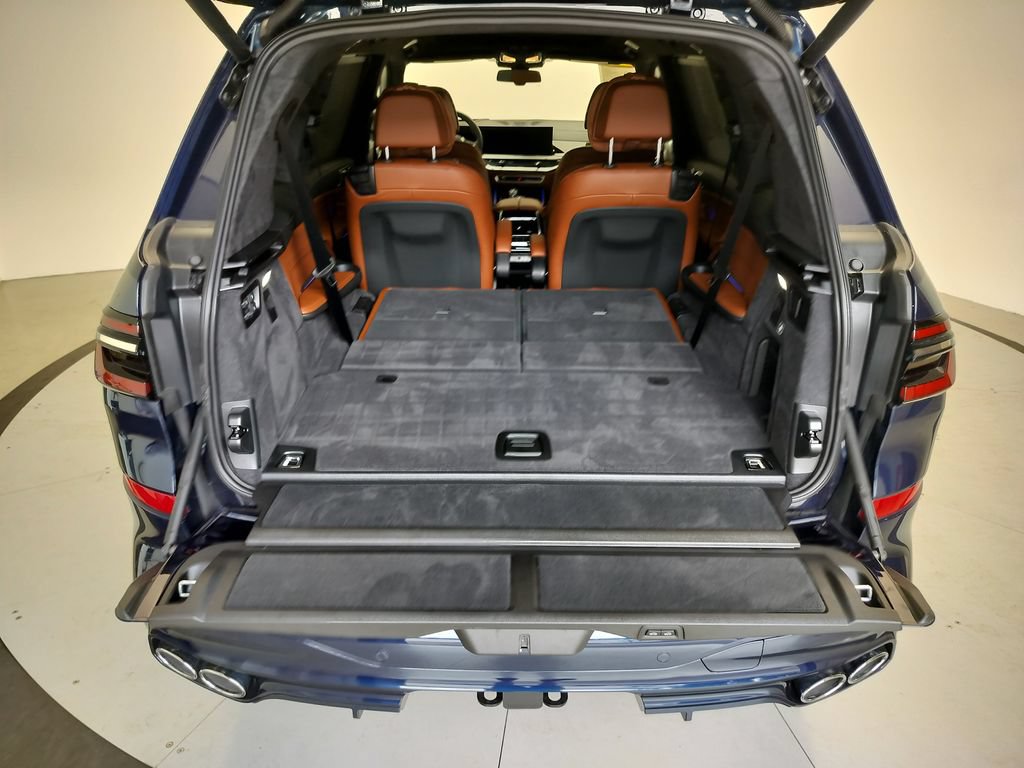 Certified 2026 BMW ALPINA XB7 AWD/4WD image 25