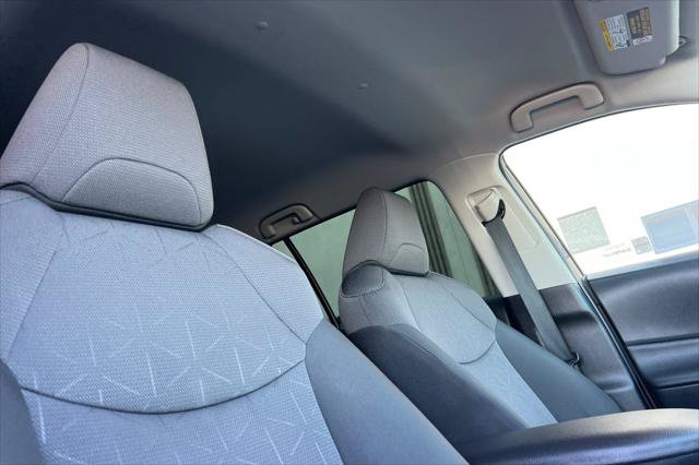 Certified 2022 Toyota RAV4 XLE AWD/4WD image 18
