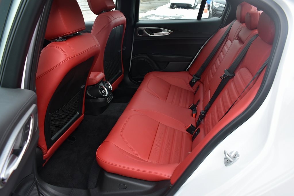 New 2025 Alfa Romeo Giulia AWD image 11