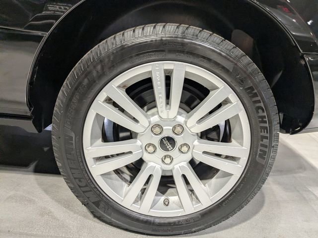 Used 2012 Land Rover Range Rover HSE LUX w/ Luxury Interior Pkg AWD/4WD image 17