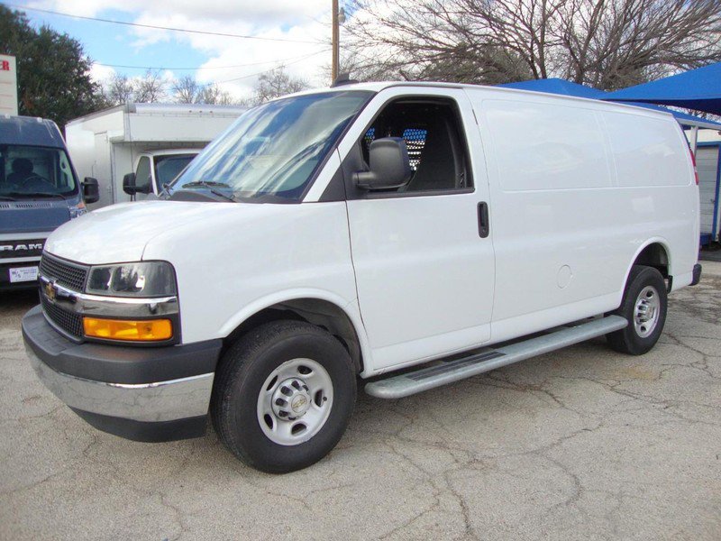 Used 2024 Chevrolet Express 2500 w/ Driver Convenience Package image 2