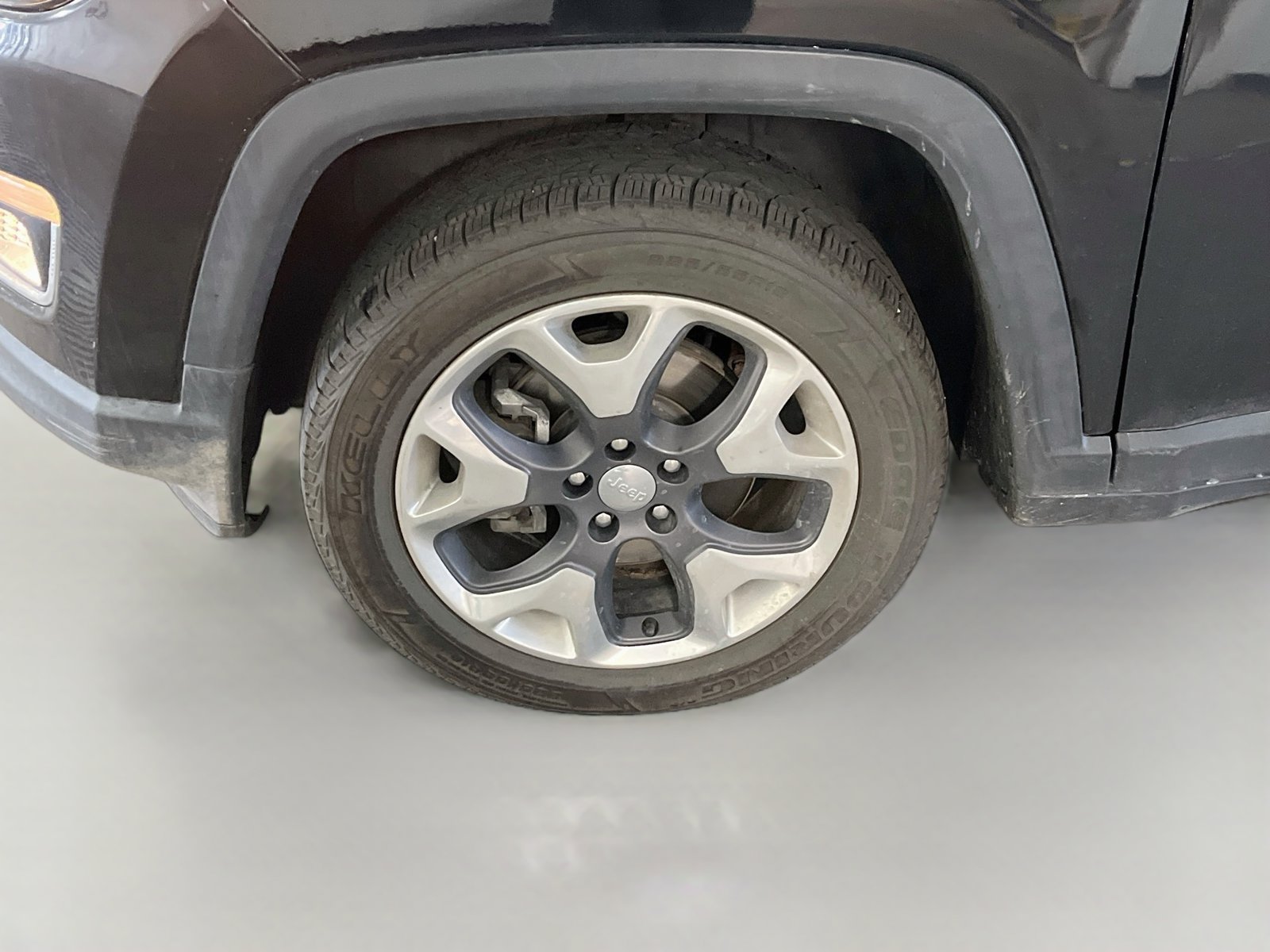 Used 2019 Jeep Compass Limited w/ Safety & Security Group AWD/4WD image 28