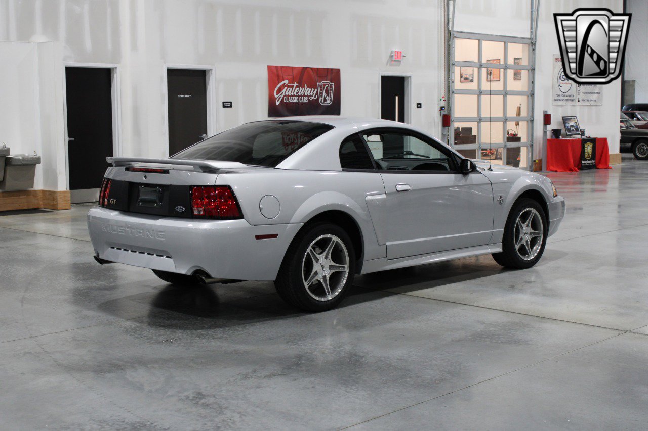 Used 1999 Ford Mustang GT image 4
