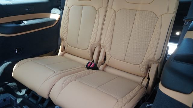New 2026 Jeep Grand Cherokee L Summit AWD/4WD image 13