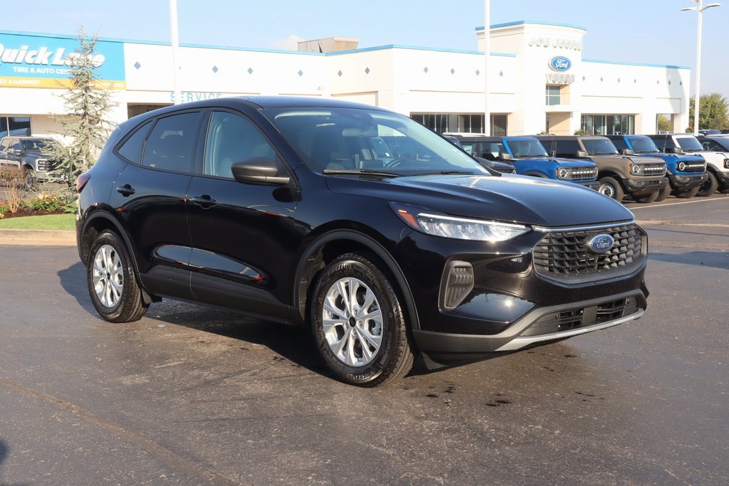 New 2026 Ford Escape Active w/ Cold Weather Package