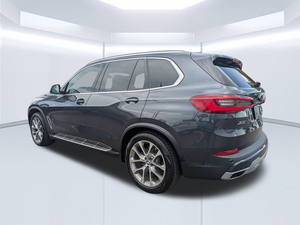 Used 2019 BMW X5 xDrive50i w/ Parking Assistance Package image 6