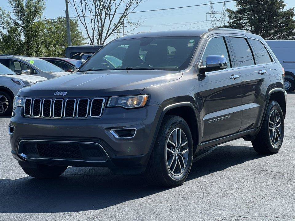 Used 2017 Jeep Grand Cherokee Limited w/ Trailer Tow Group IV AWD/4WD image 2