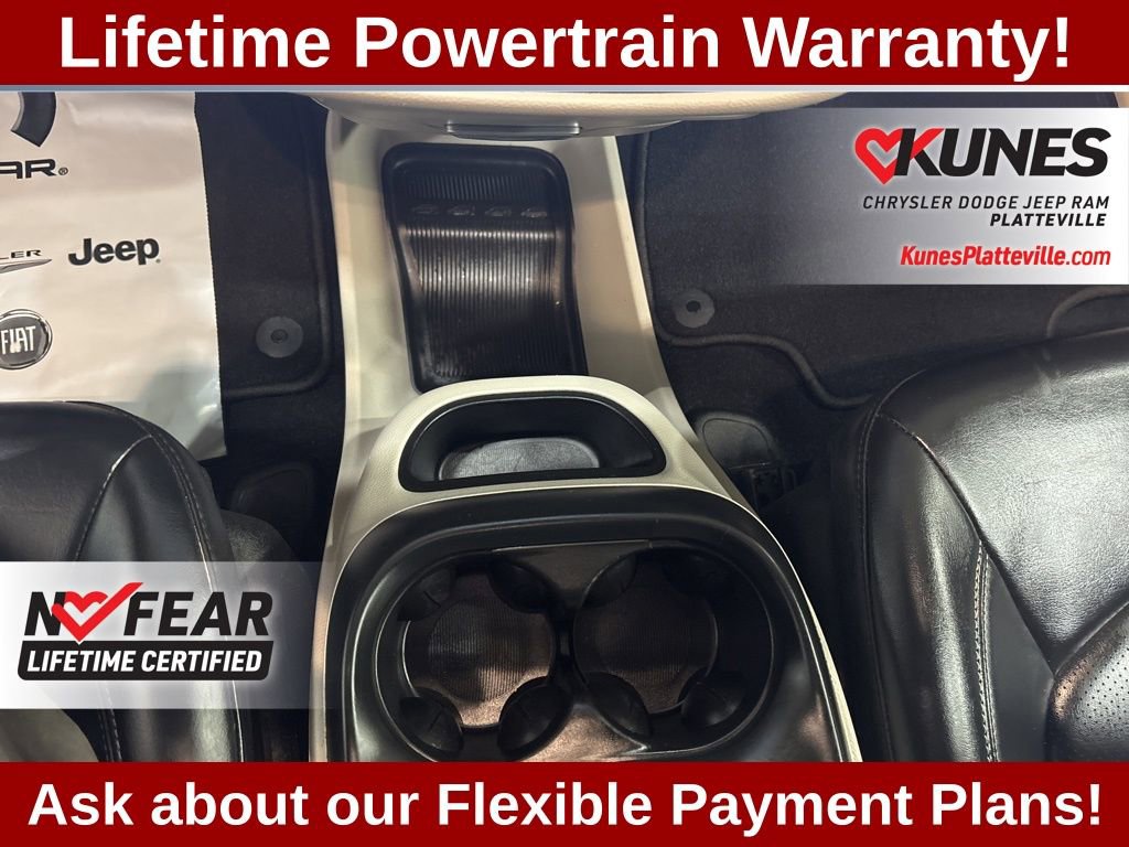 Used 2023 Chrysler Pacifica Touring-L image 25