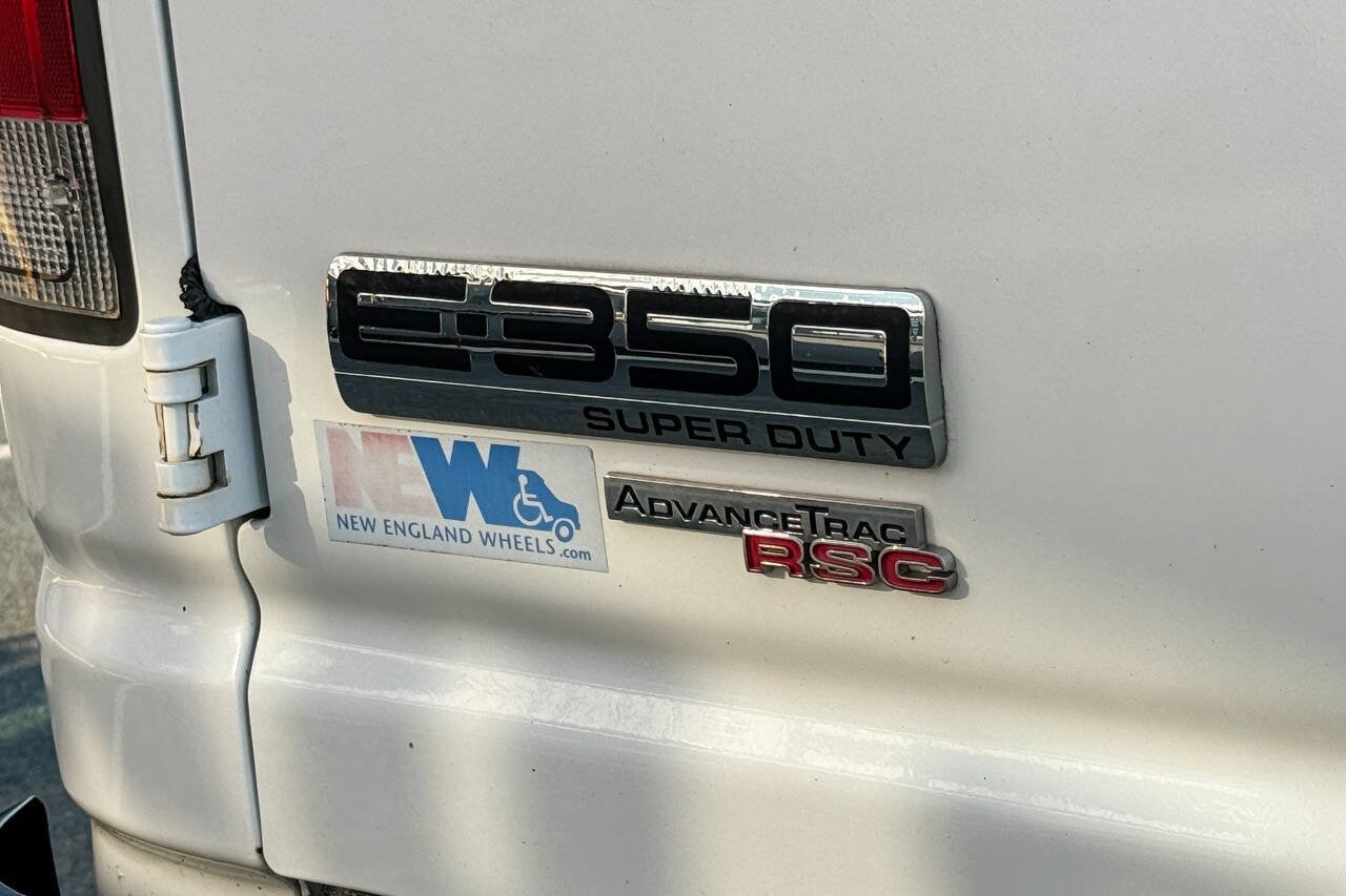 Used 2011 Ford E-350 and Econoline 350 Extended Super Duty w/ PWR Group RWD image 35
