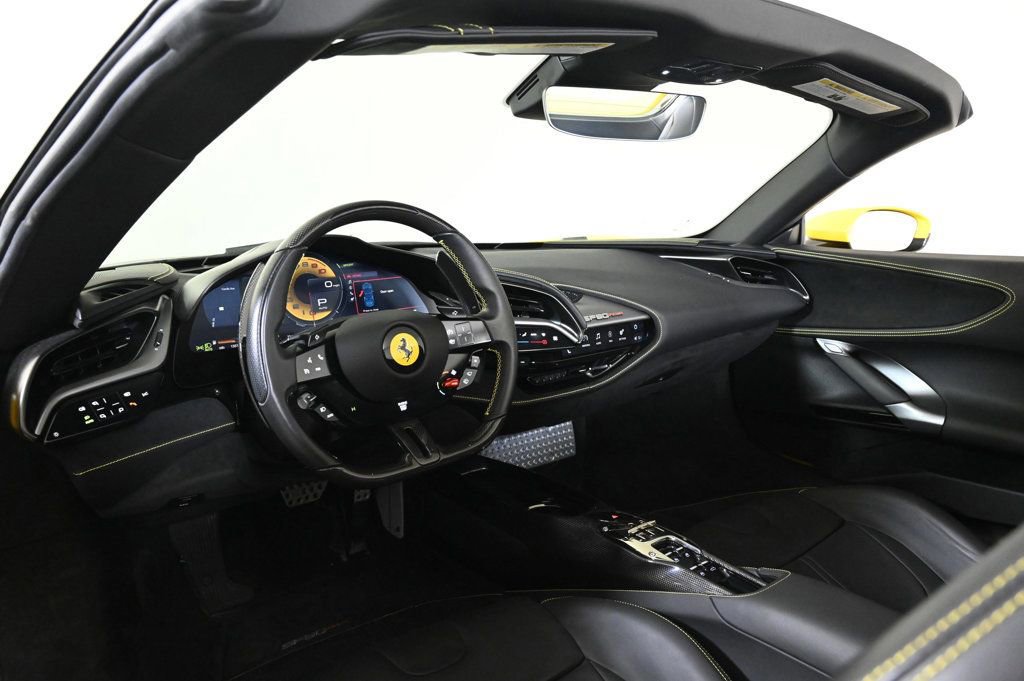 Used 2022 Ferrari SF90 Spider Base image 13