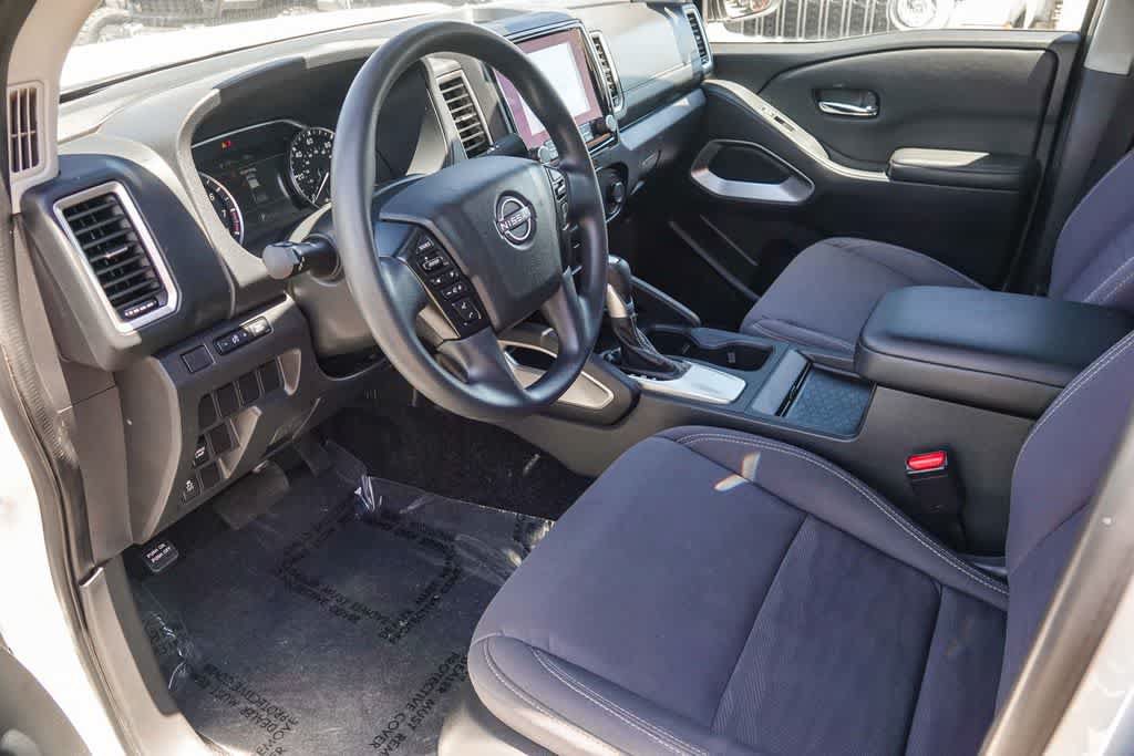 Used 2023 Nissan Frontier SV RWD image 16