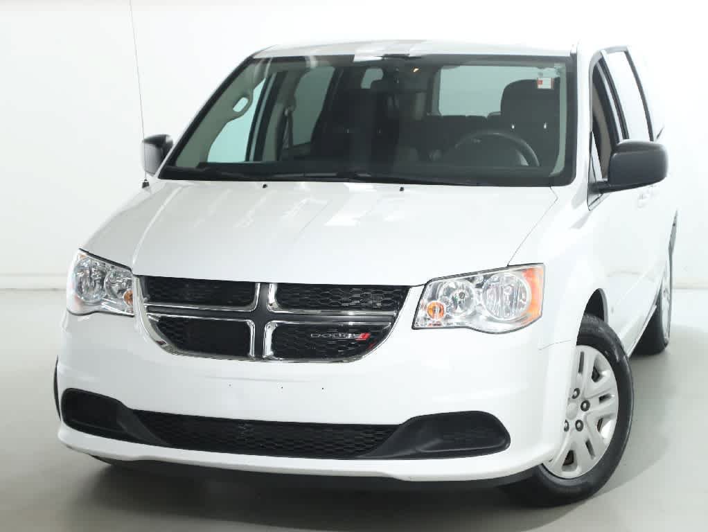 Used 2016 Dodge Grand Caravan SE w/ Quick Order Package 29E SE FWD image 3