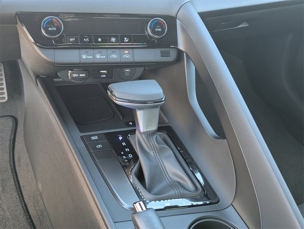 Certified 2026 Hyundai Elantra Sport image 24
