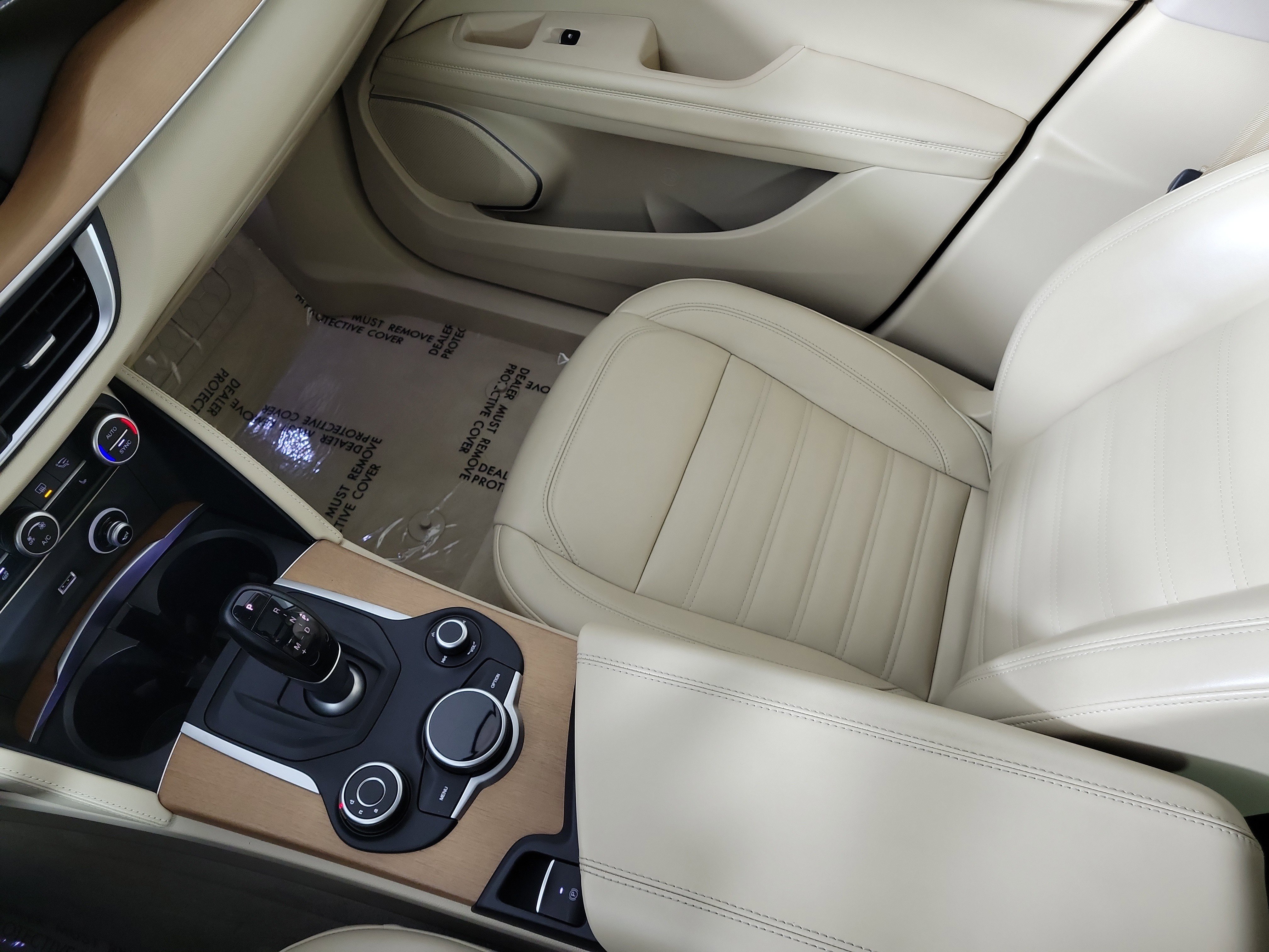 Used 2019 Alfa Romeo Stelvio Ti Lusso w/ Quick Order Package 22X Lusso image 23