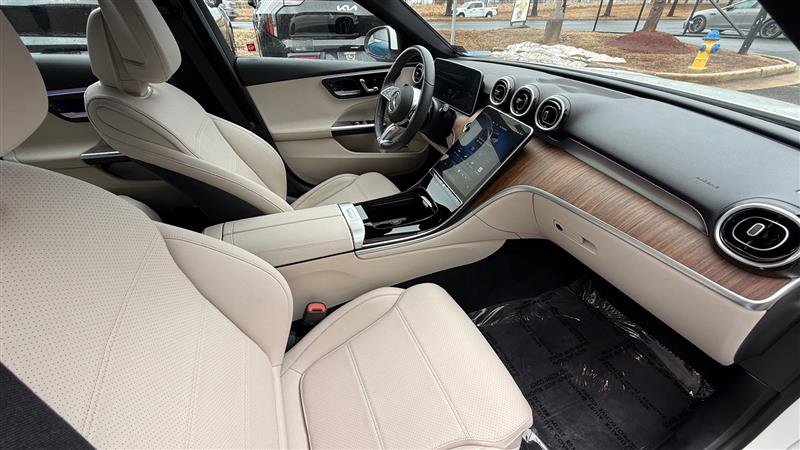 Used 2024 Mercedes-Benz C 300 Sedan image 24