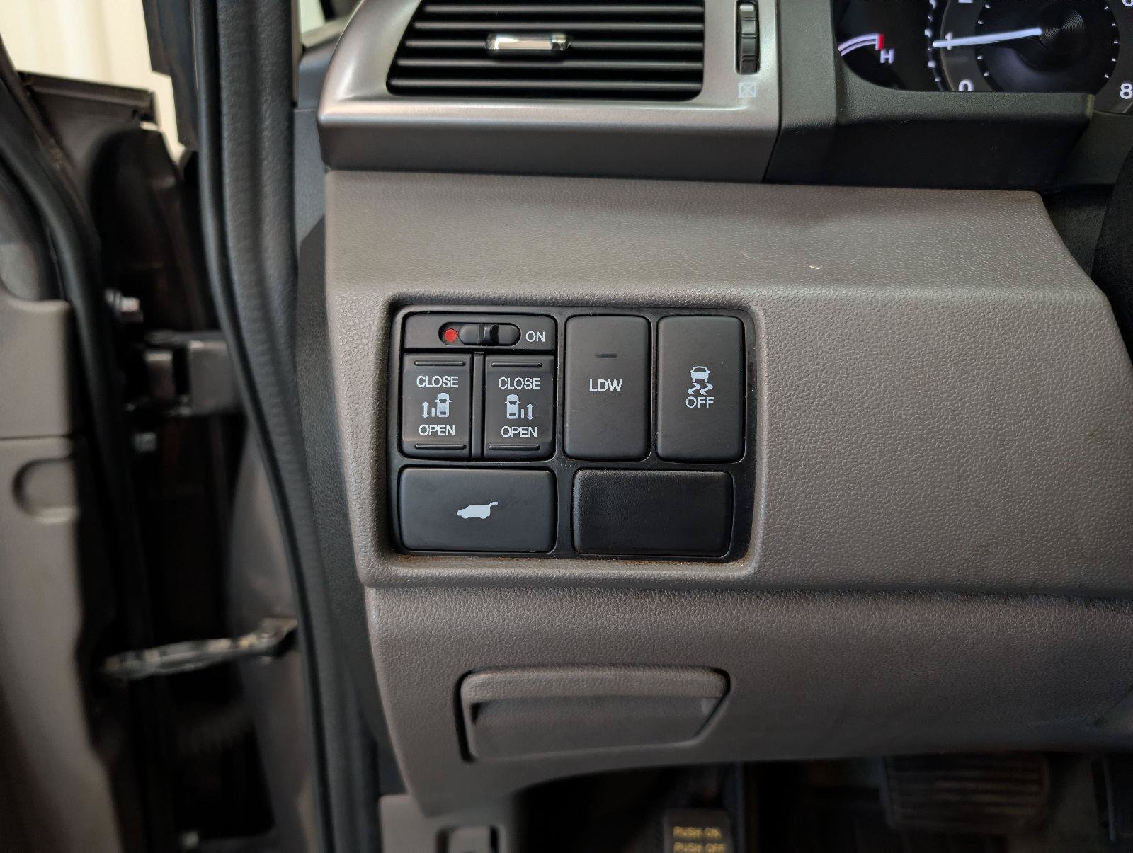 Used 2015 Honda Odyssey EX-L image 38