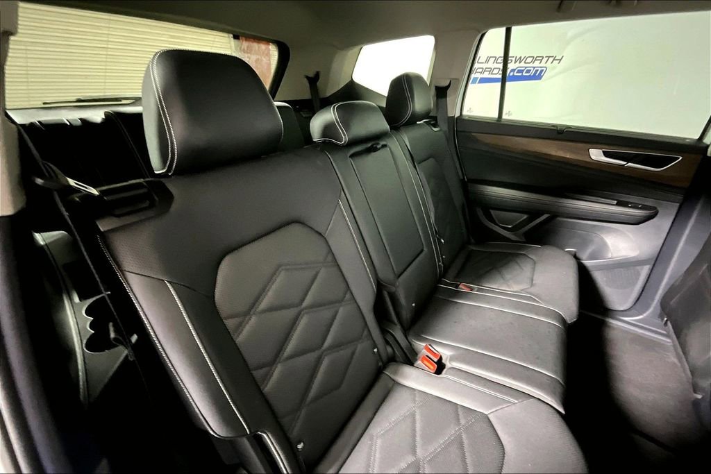 Used 2025 Volkswagen Atlas SE image 22