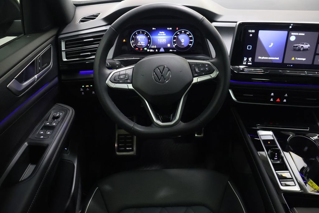 Used 2024 Volkswagen Atlas Cross Sport SEL Premium R-Line image 16