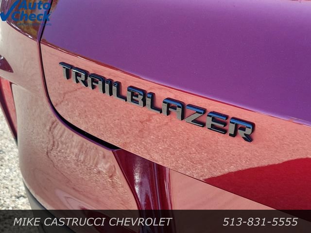 Used 2022 Chevrolet TrailBlazer RS w/ Sun and Liftgate Package FWD image 10