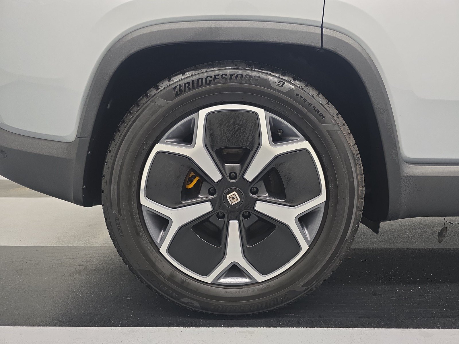 Used 2024 Rivian R1S Adventure AWD/4WD image 12
