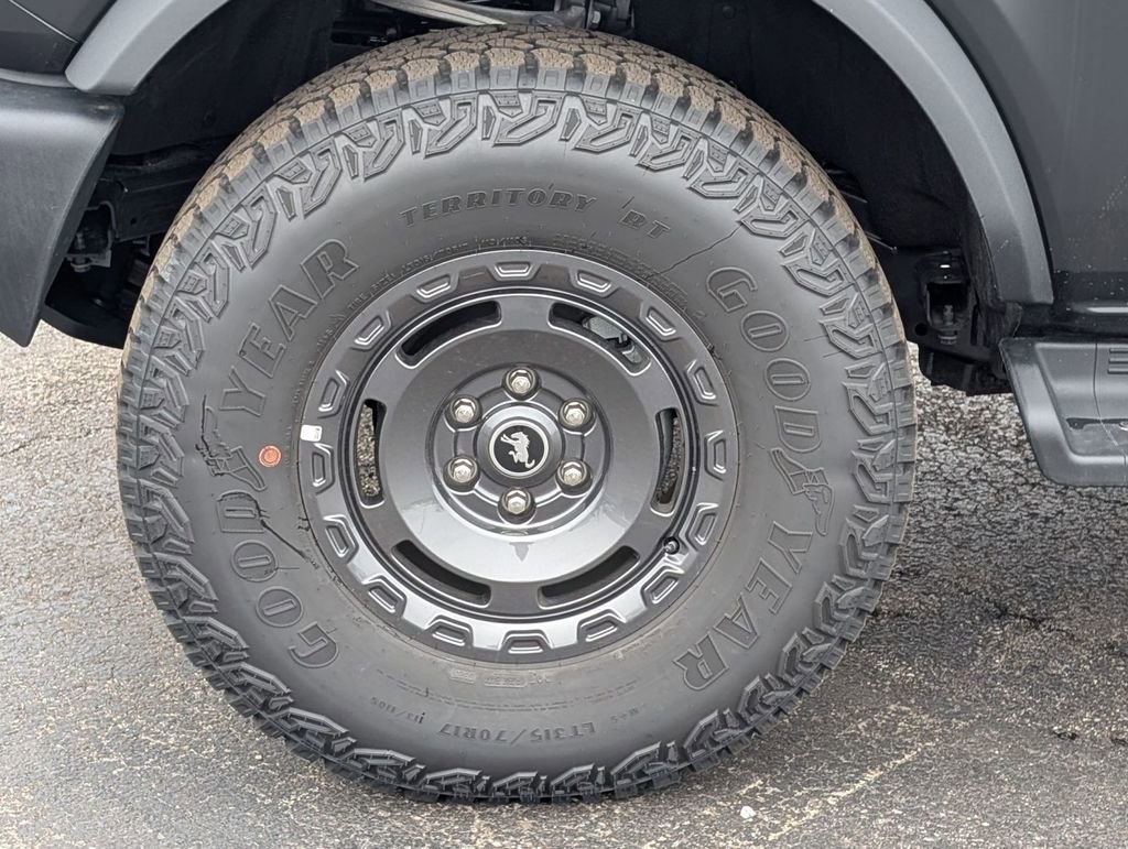 New 2025 Ford Bronco Outer Banks w/ Sasquatch Package image 13