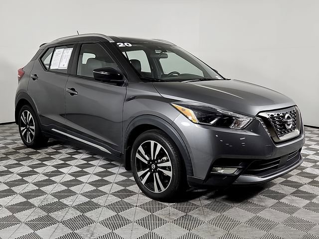 Used 2020 Nissan Kicks SR w/ SR Premium Package FWD image 3