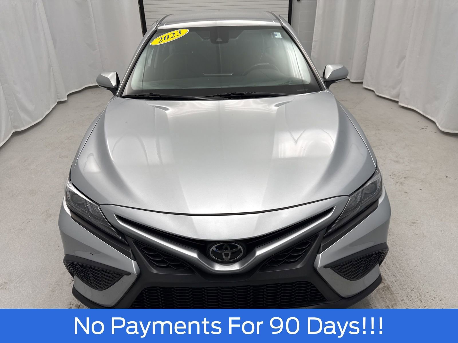 Used 2023 Toyota Camry SE image 7