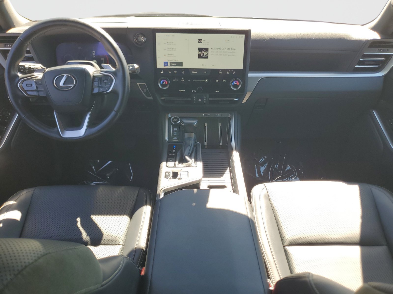Used 2026 Lexus GX 550 w/ Accessory Package (32) AWD/4WD image 10