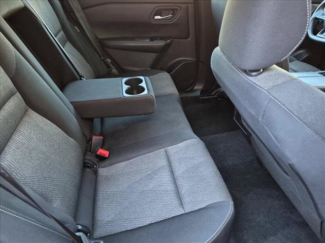 Used 2026 Nissan Rogue SV FWD image 19