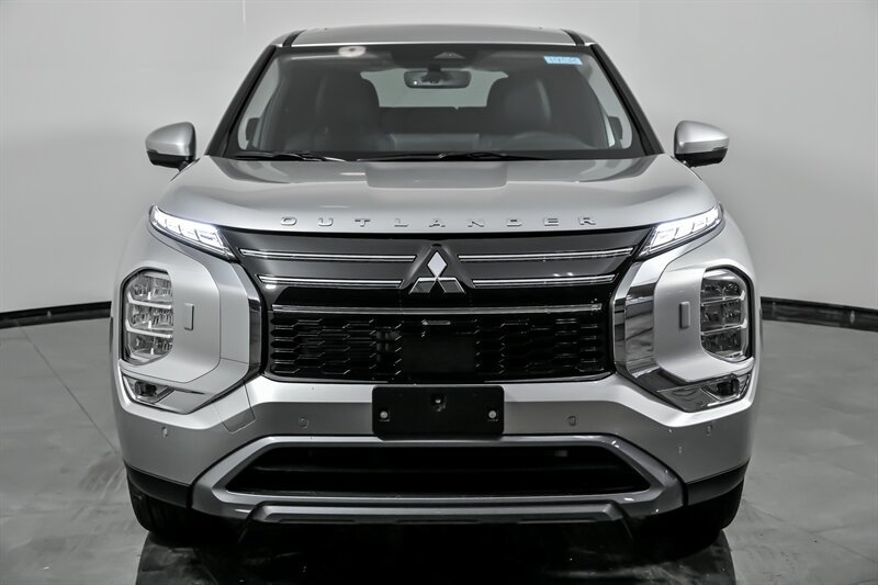 New 2026 Mitsubishi Outlander SE AWD/4WD image 4
