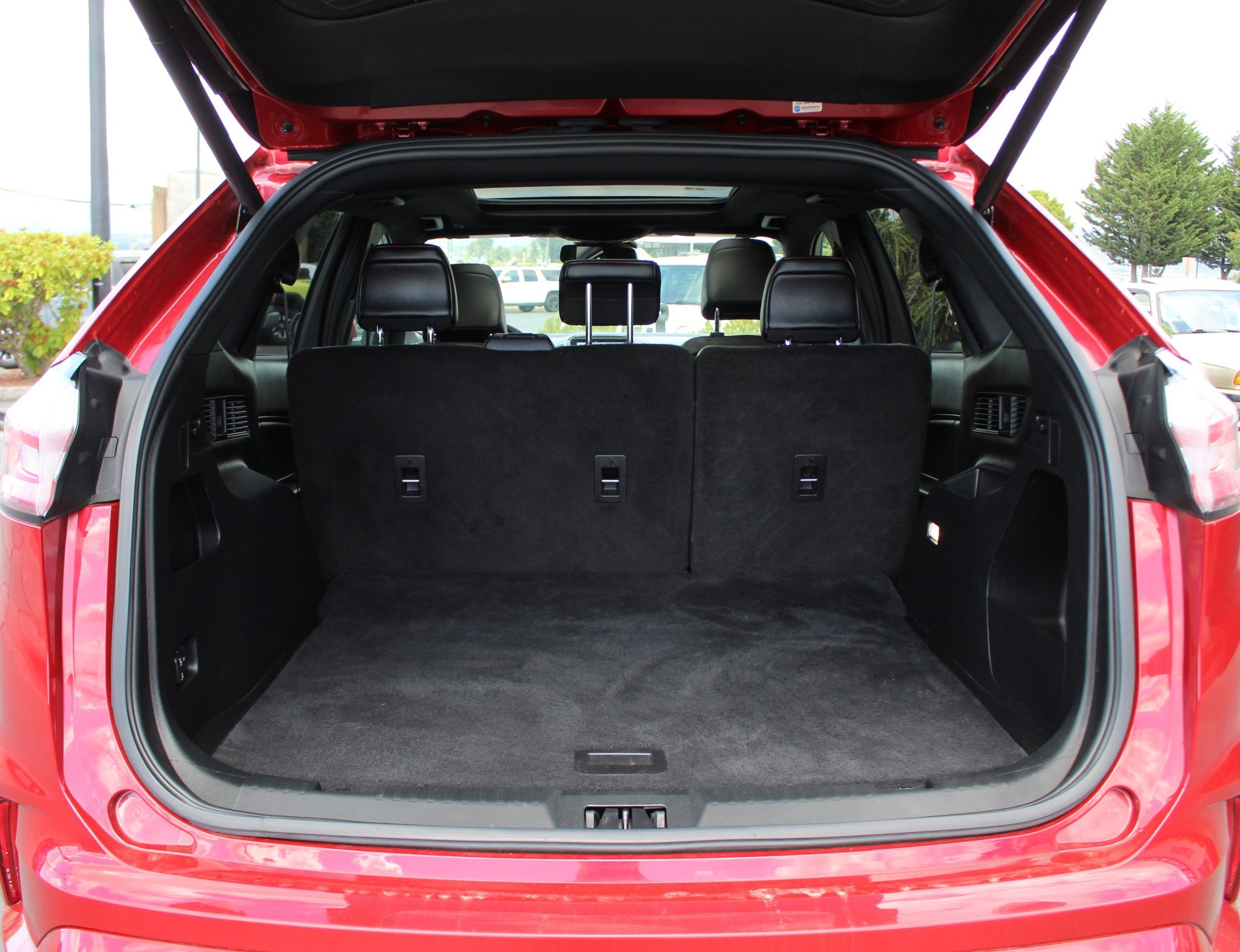 Used 2023 Ford Edge ST-Line image 16