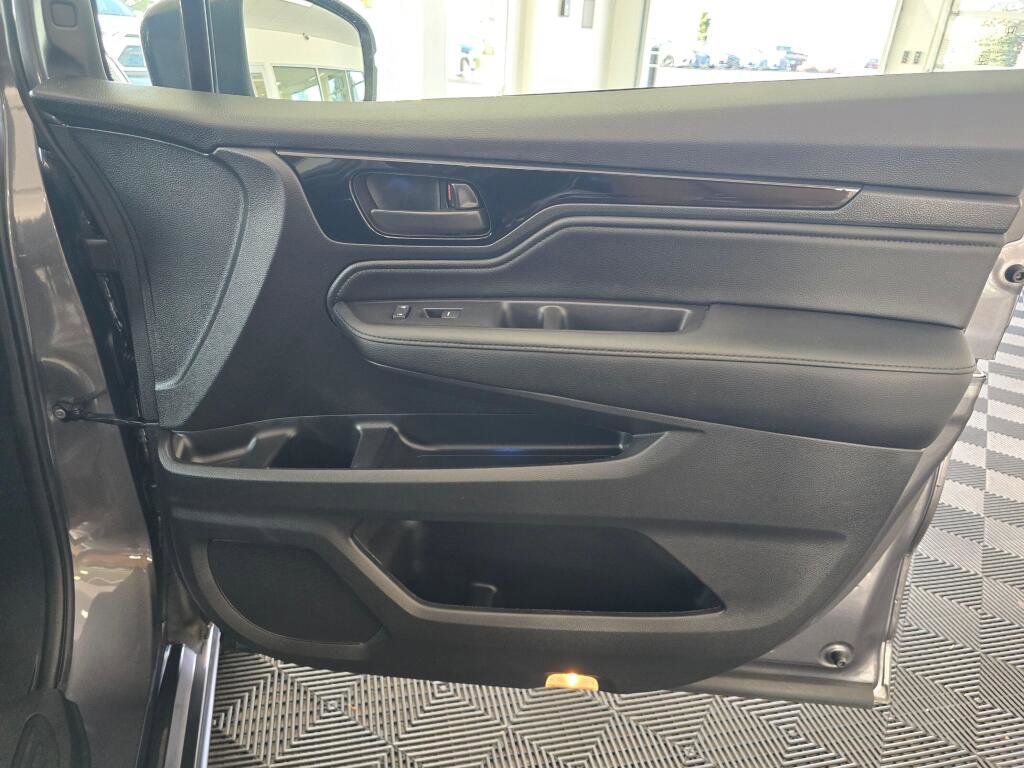 Used 2025 Honda Odyssey Touring image 43