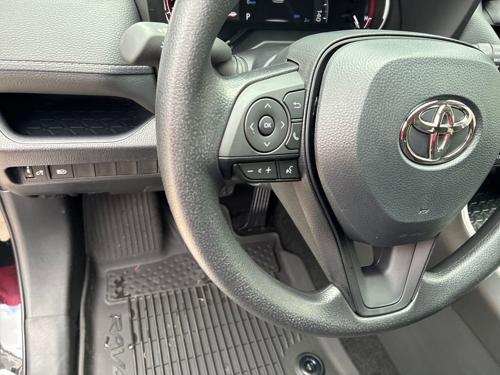 New 2025 Toyota RAV4 XLE image 22