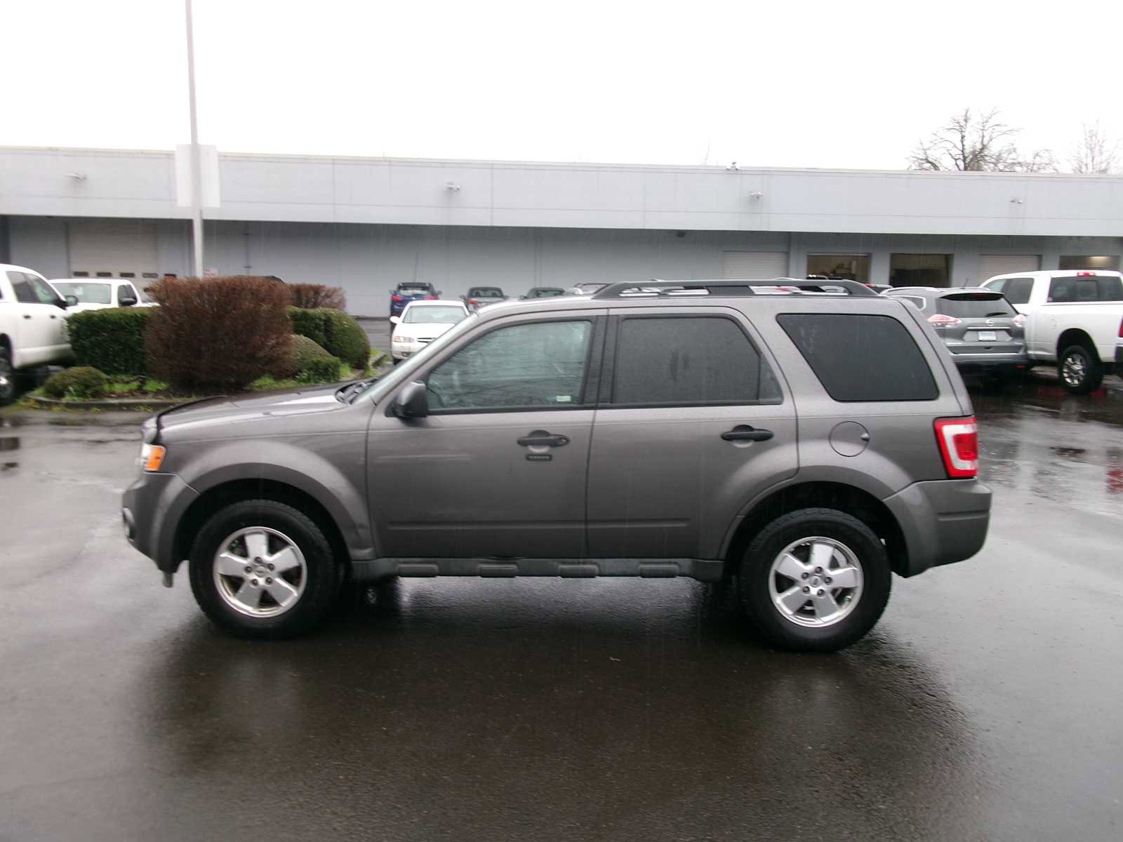 Used 2012 Ford Escape XLT image 2