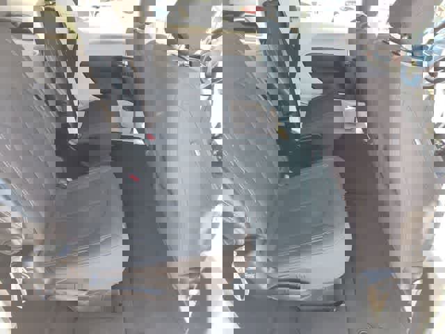 Used 2023 Chrysler Voyager LX image 17