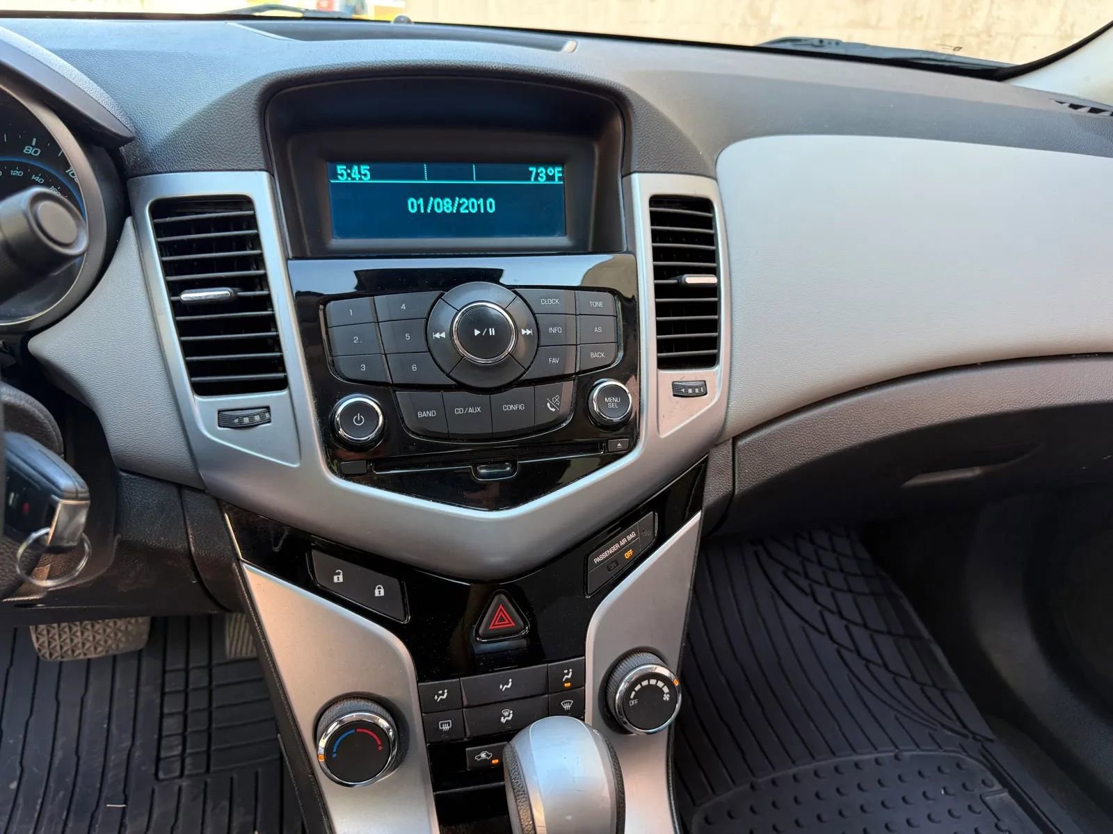 Used 2014 Chevrolet Cruze LS image 18