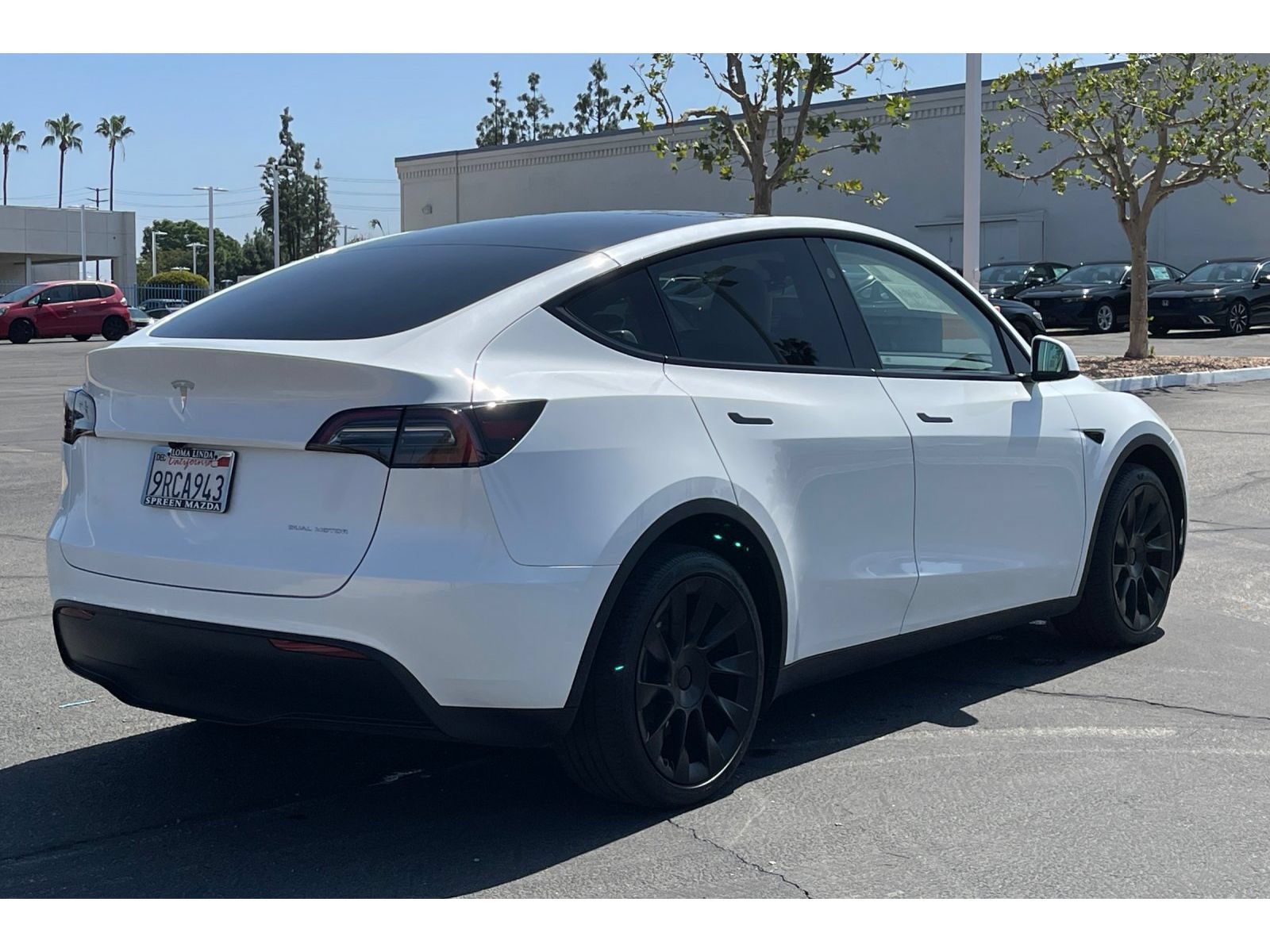 Used 2025 Tesla Model Y Long Range AWD/4WD image 7
