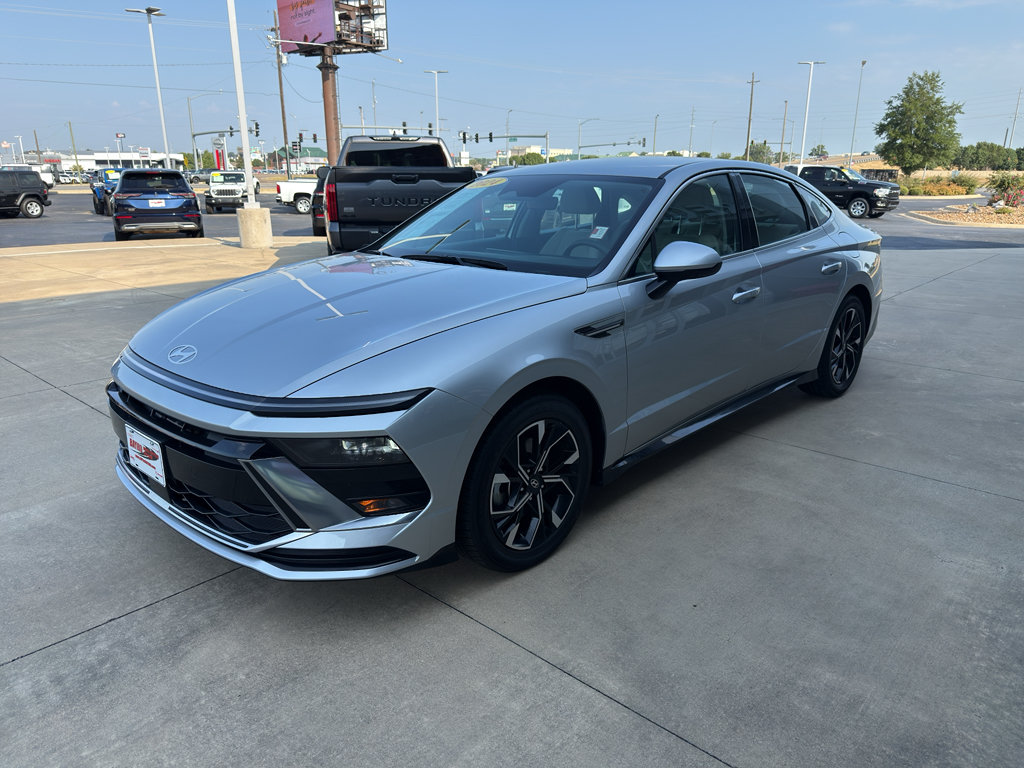 Used 2024 Hyundai Sonata SEL FWD image 5