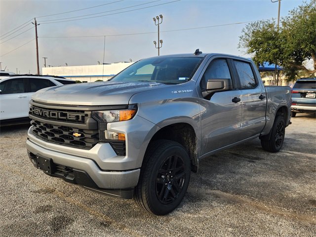 Used 2026 Chevrolet Silverado 1500 Custom image 3