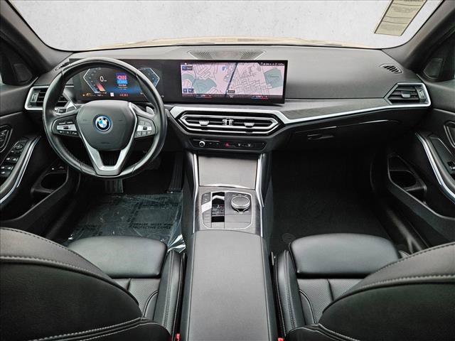 Used 2024 BMW 330e image 16