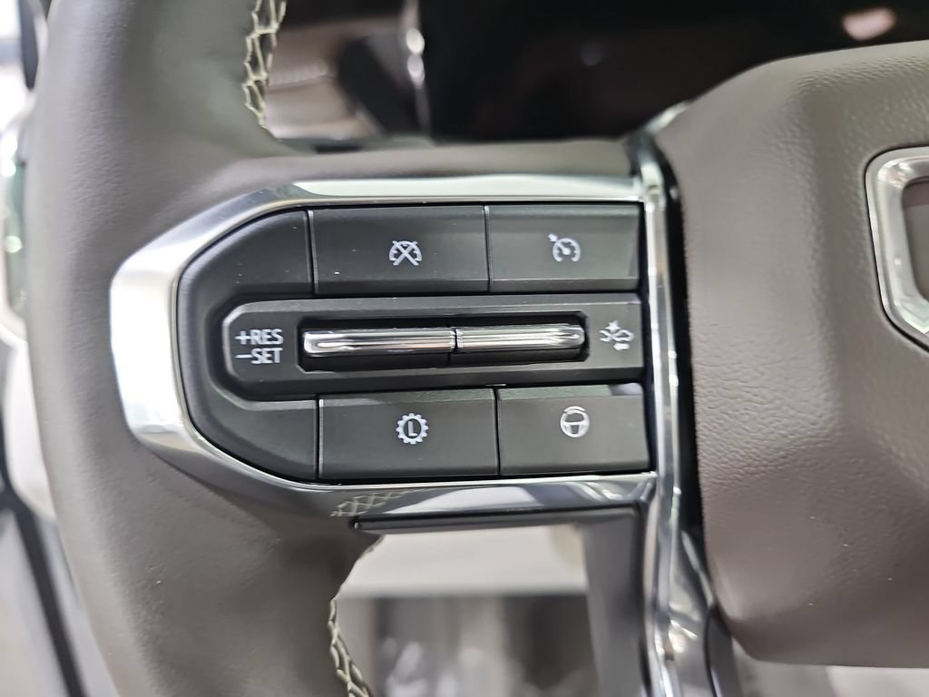 Certified 2024 GMC Acadia Denali w/ Super Cruise Package AWD/4WD image 22