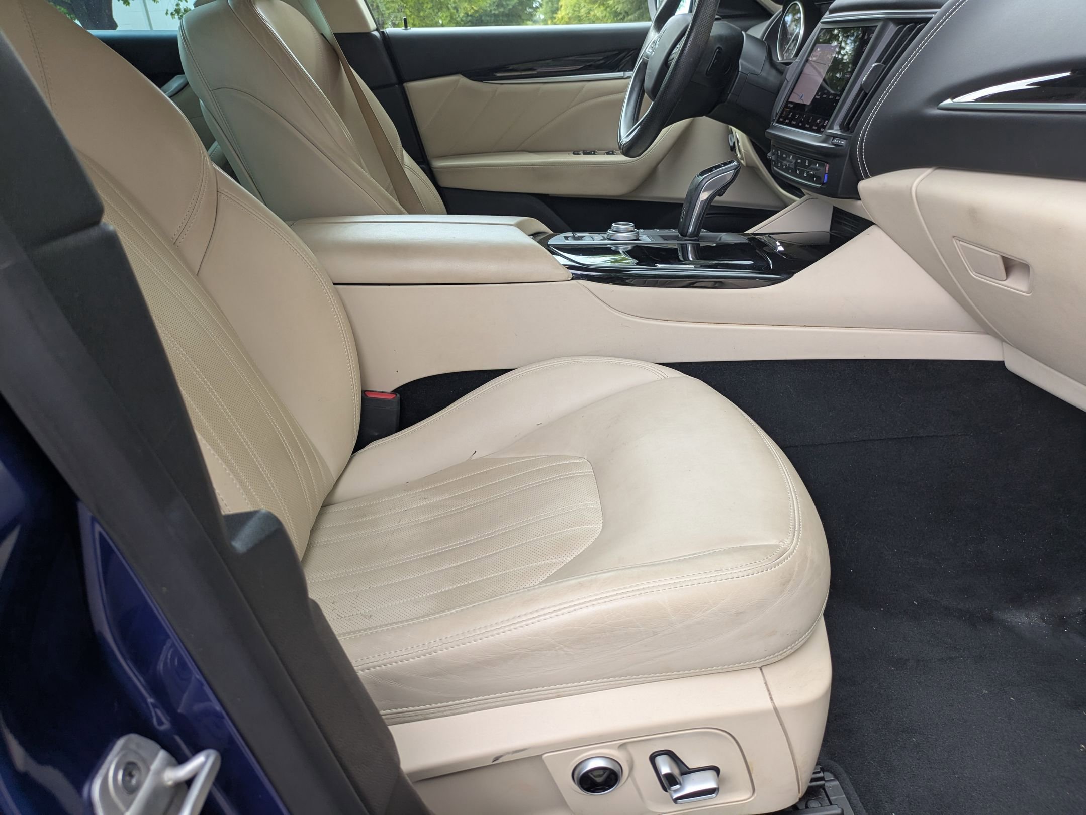 Certified 2022 Maserati Levante Modena image 29