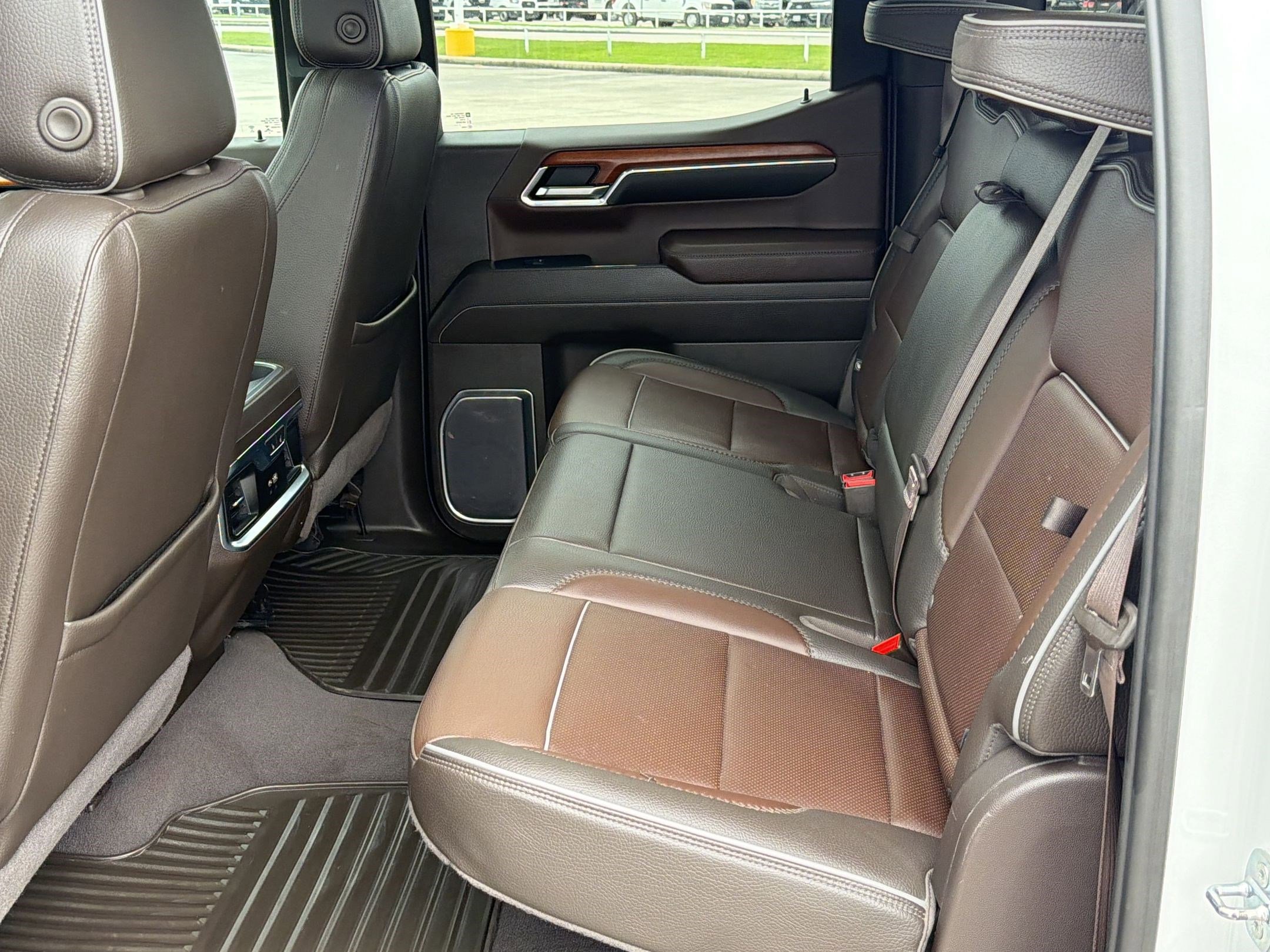 Used 2022 GMC Sierra 1500 Denali w/ Denali Reserve Package AWD/4WD image 14