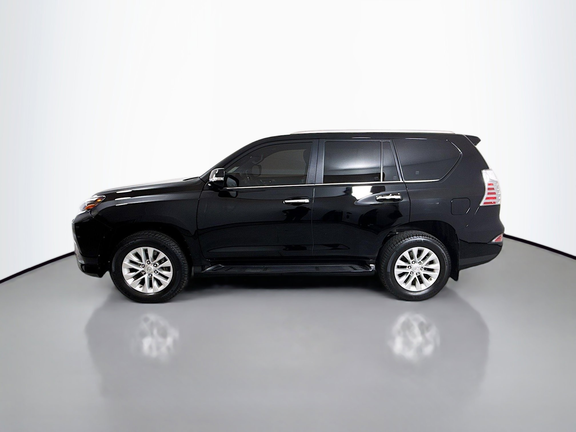 Certified 2023 Lexus GX 460 Premium w/ Premium Package image 4