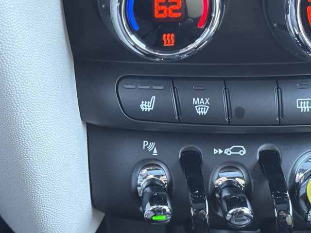 Used 2024 MINI Cooper SE FWD image 19