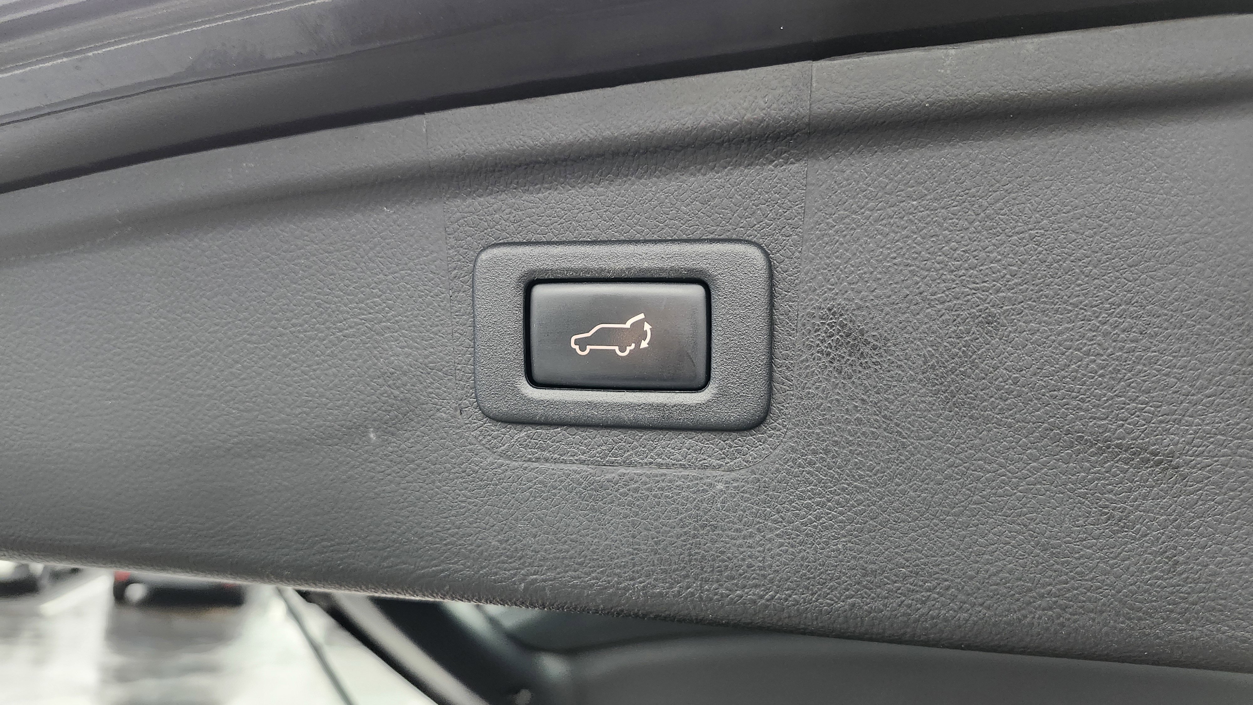 Used 2019 Subaru Outback 2.5i Touring image 24